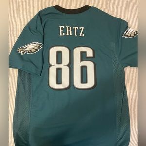 Philadelphia Eagles, Zach Ertz jersey… #86 youth XL… fits like women’s M